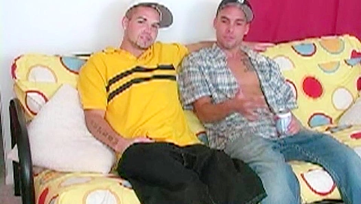 Circle Jerk initiation ~ Amateur Dudes Show Off Their Skills