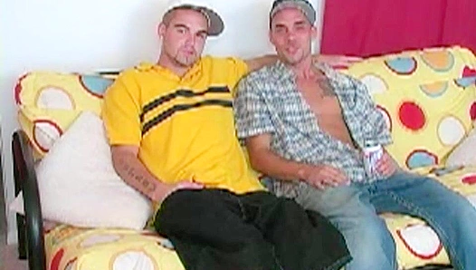 Circle Jerk initiation ~ Amateur Dudes Show Off Their Skills