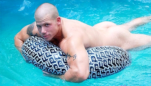 Men Over 30 ~ Tyler, Olaf, and Shay Masturbate Together Happily