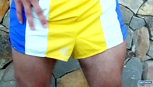 Ripped Neighbor Blayne Fucks Himself Senseless