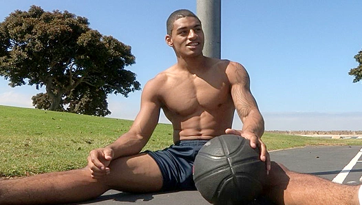 Black Hottie Brett Strokes His Massive BBC for the Camera - Sean Cody