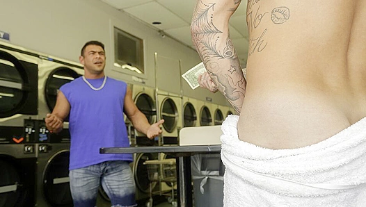 Latin Daddy Draven Navarro Gets Pounded by Brian Michaels - Reality Dudes