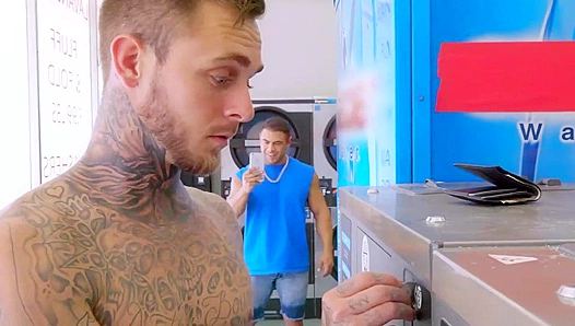 Latin Daddy Draven Navarro Gets Pounded by Brian Michaels - Reality Dudes