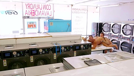 Latin Daddy Draven Navarro Gets Pounded by Brian Michaels - Reality Dudes