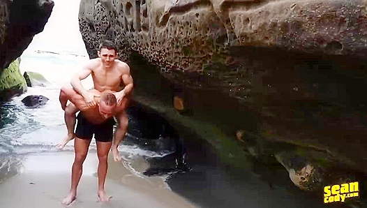 Tanned Hunk Jack Pounds Jamie's Tight Ass