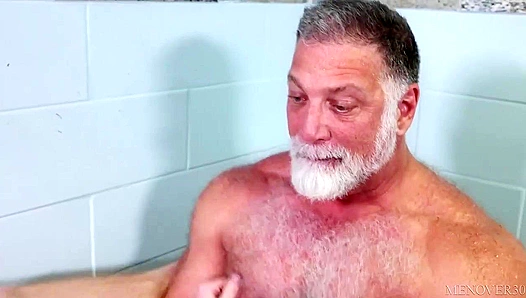 Beastly Bear Tops ~ Rick Kelson Dominates Brody Fox