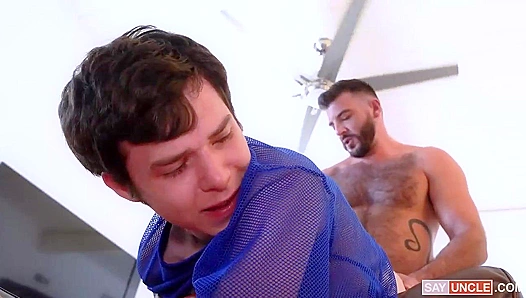 Dakota Lovell and Ian Holmes Fuck Wildly Upside Down - DadCrush