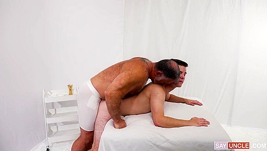 Trusting Touches ~ Rick Kelson & Ryan Russo Explore Intimate Bonds