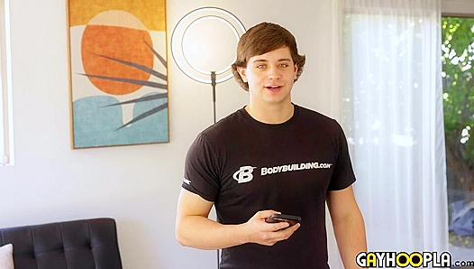 Thicc Dillon James Shows Off Masterful Masturbation -GayHoopla