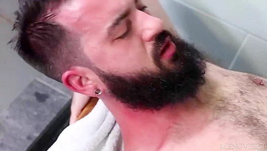 MuscleBear Monty Slams Colton Scott Hard – Hot Gay Sex Over 30!