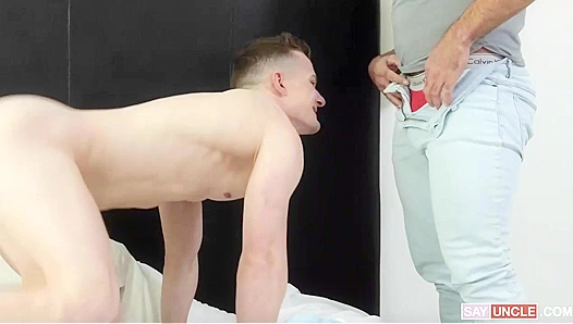 DILF Lawson James Drills Ass with Family Dick
