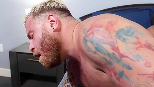 Hot Older Dudes: Helloojose & Riley Mitchell Hardcore Bed Action