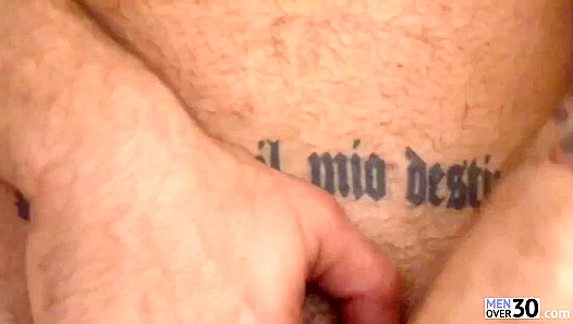 CJ Madison, Beefy Stud Over 30, Toys His Own Tight Asshole