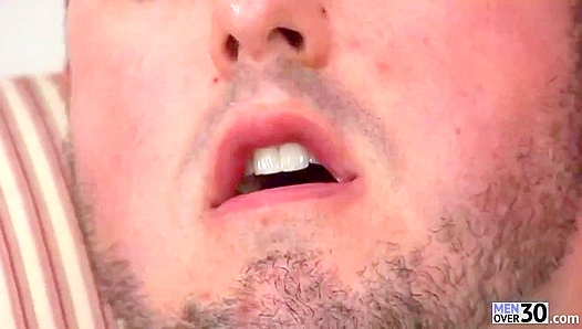 Beefy Ronnie J. Masturbates Fiercely in His Solo Show - Hot Dudes Over 30