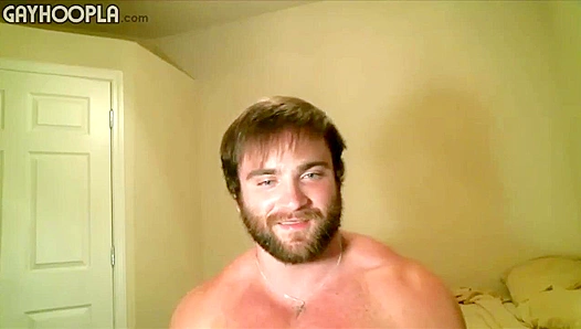 Bearded Bear James Flexes His Muscular Booty