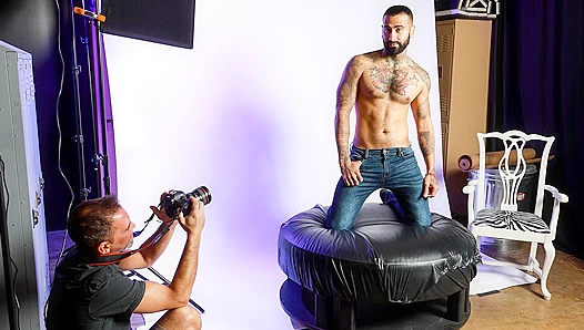 Shutterbug Joe Parker Slams His Smoldering Model Rikk York - Hot Dudes Over 30