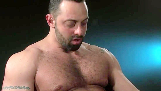 Beefy Fabio Stallone Pounds Slender Shawn Wolfe's Tight Ass