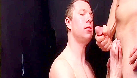Cody & Casper ~ Sucking and More - Bonus Hunks
