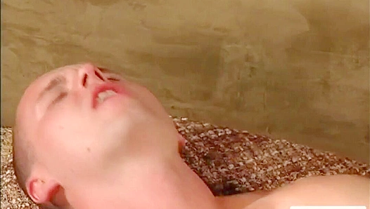 Luke Cassidy Gives Shane Frost a Mind-Blowing Facial - Hot House Heat