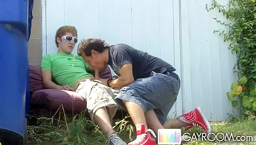 Thirsty Spence Drake Devours Cock in a Quick Deepthroat Sesh - Gay XXX