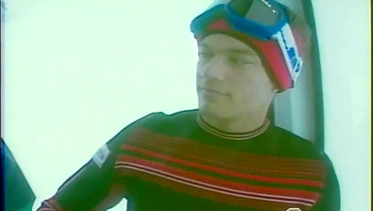 Hot Chairlift Blowjob ~ Horny Johnny Hanson & Jeff Michaels - Falcon Studios